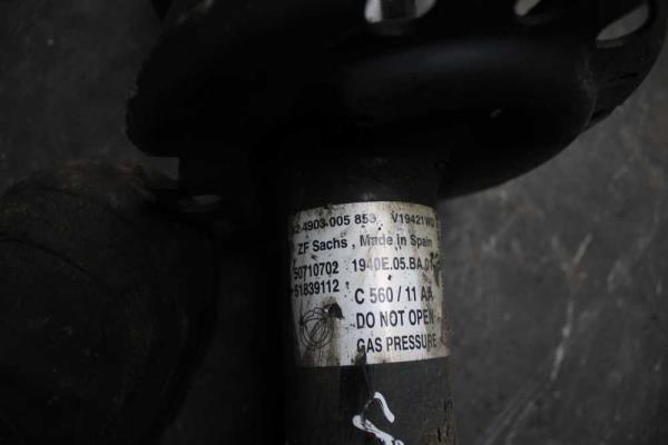 AMORTISSEUR AVANT GAUCHE FIAT CROMA/ OPEL SIGNUM/ VECTRA C - Vue 4